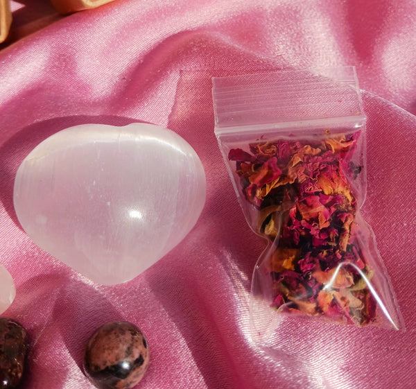 Love Kit Valentine Kit 💕 heart shape box