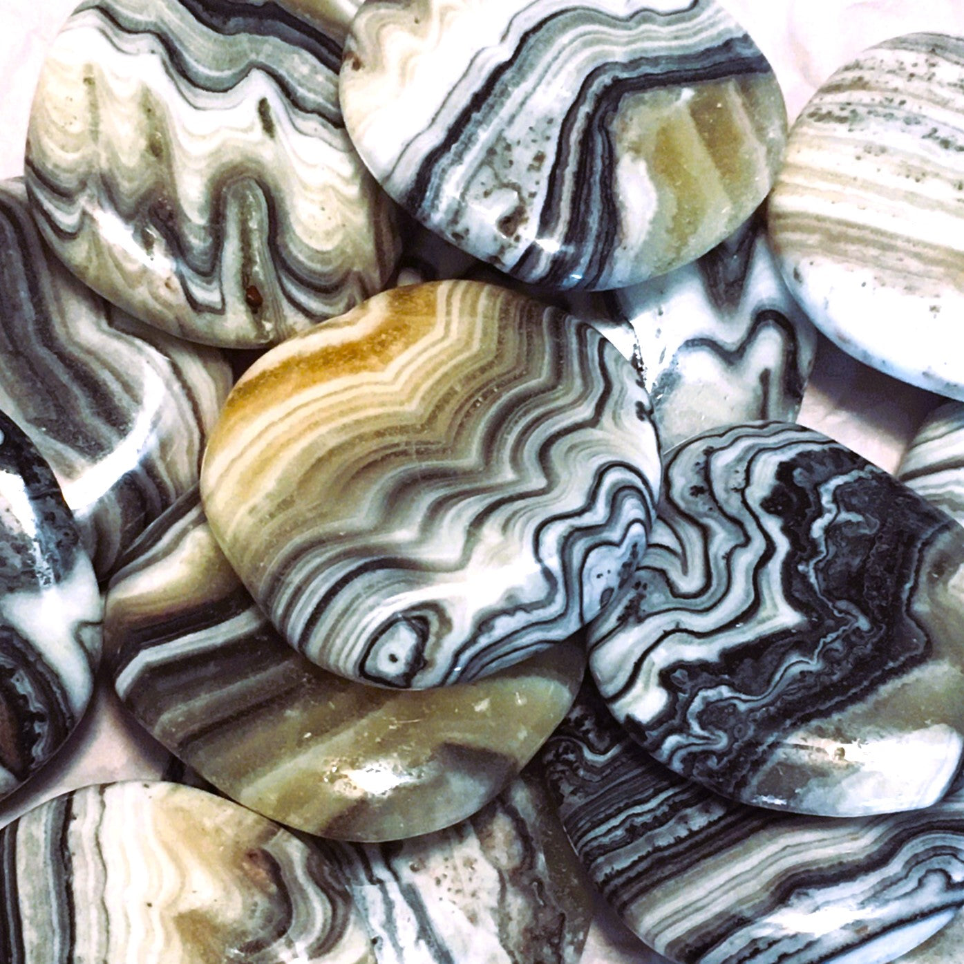 Lace Agate Tumbled