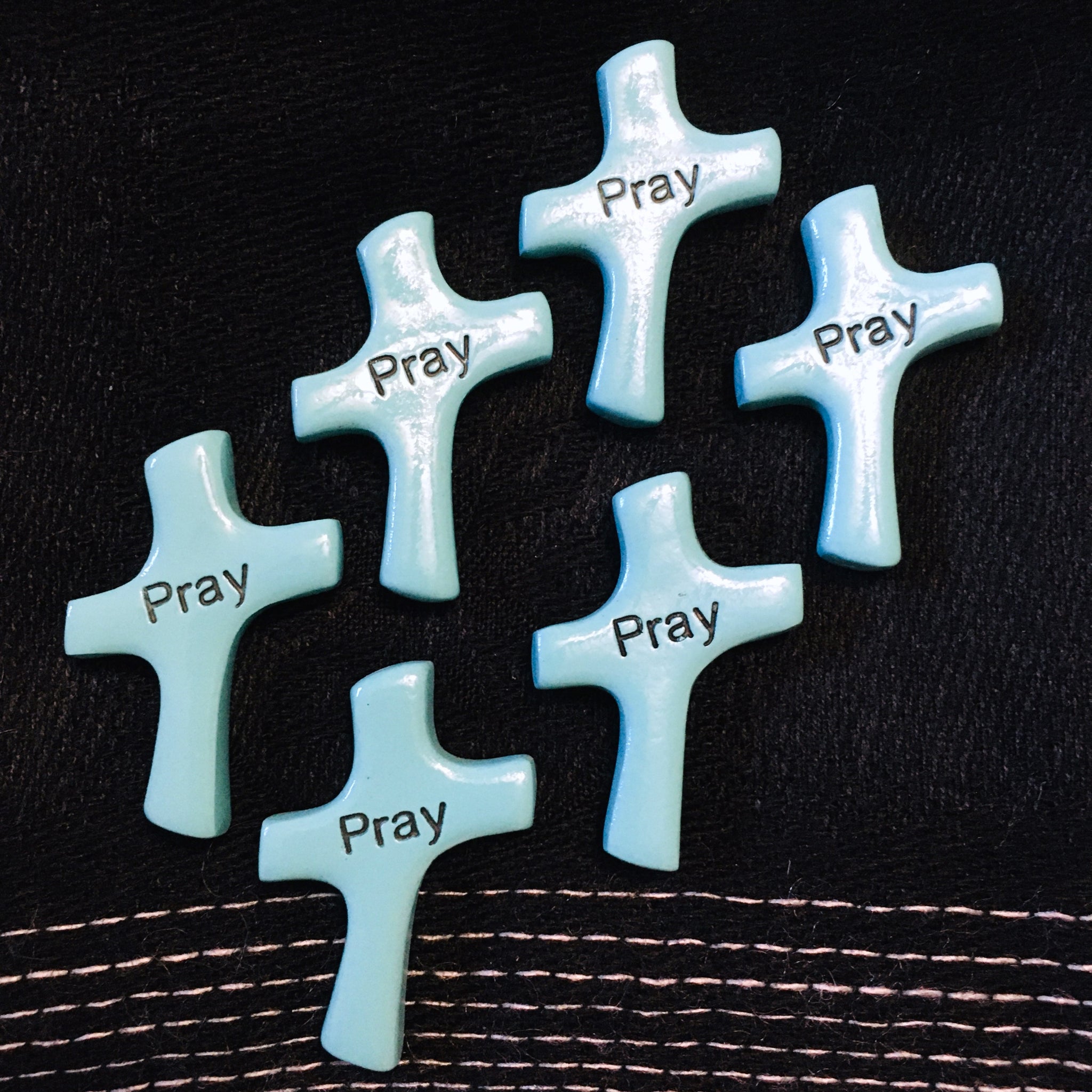 Pray Pocket Cross Token