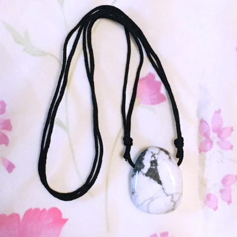 Howlite Stone Crystal Pendant tumble necklace