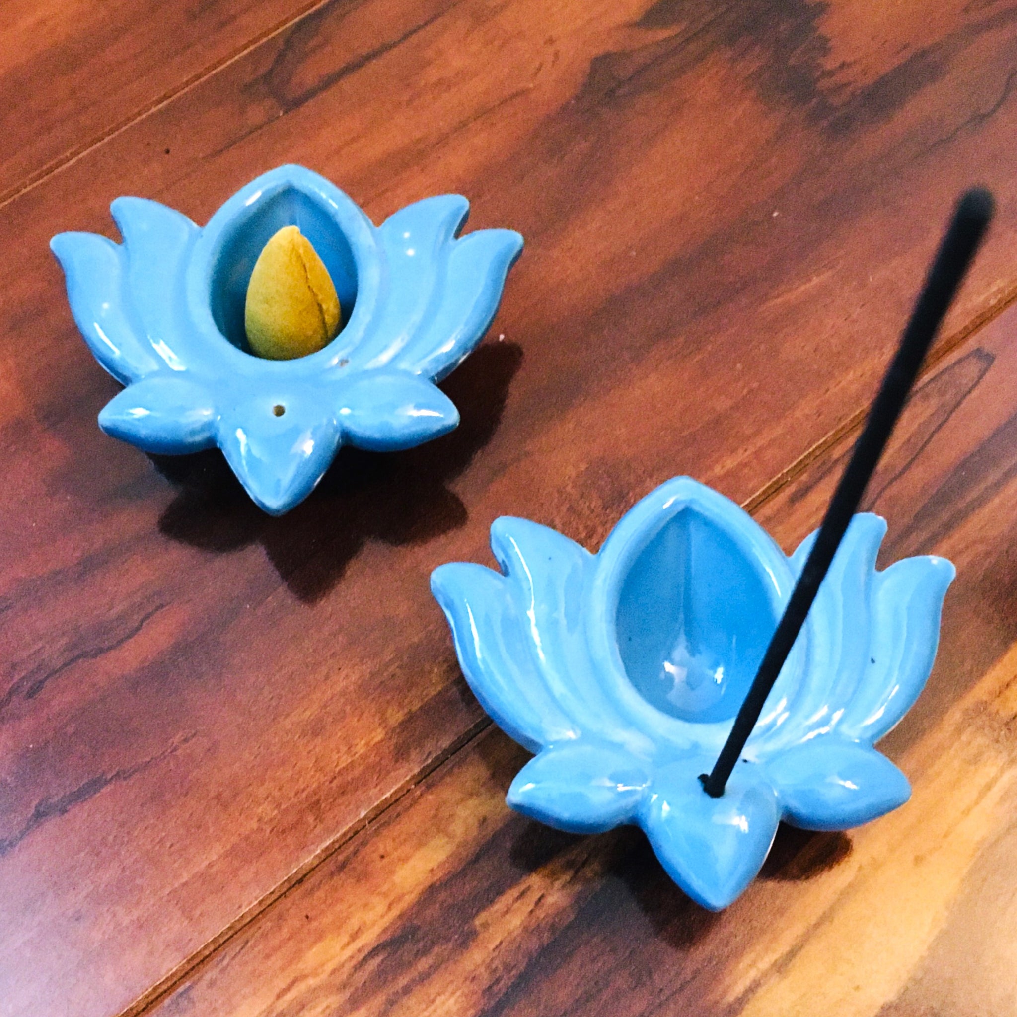 Mini Lotus Flower Blue Incense Cone Burner candle holder
