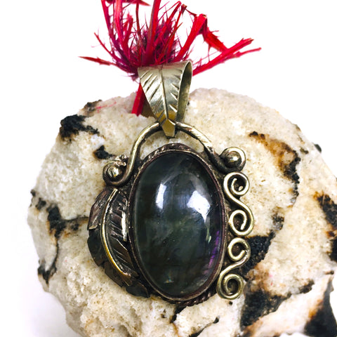 Labradorite Pendant Feather design Tibetan Silver