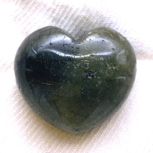 Labradorite Puff Heart Stone