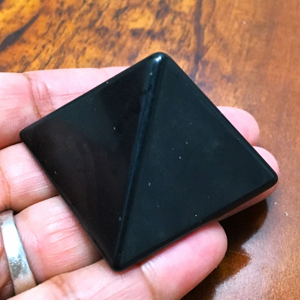 Shungite polish Pyramid Crystal Small