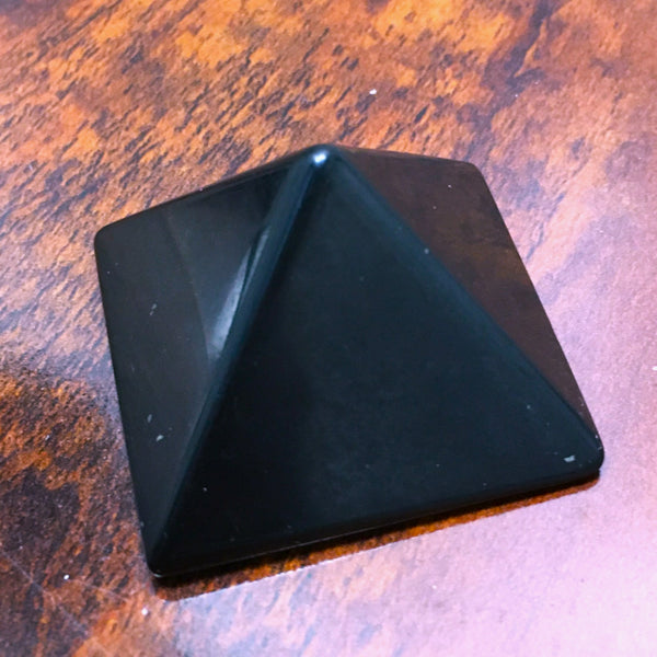 Shungite polish Pyramid Crystal Small