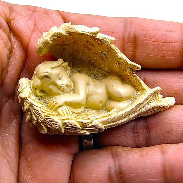 Angels to Go Love mini figurine Angel Star
