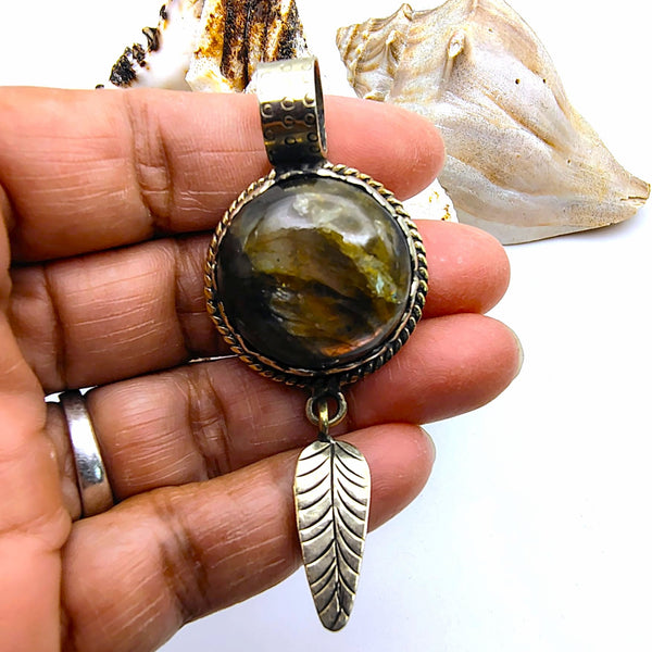 Labradorite Gemstone Pendant Polished Round Sterling Silver