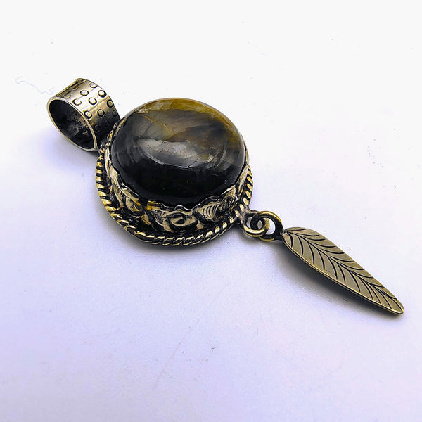 Labradorite Gemstone Pendant Polished Round Sterling Silver