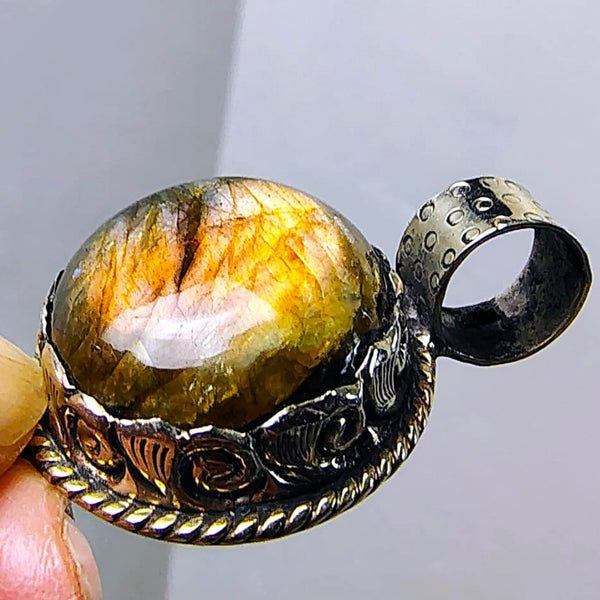Labradorite Gemstone Pendant Polished Round Sterling Silver