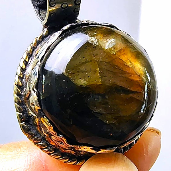 Labradorite Gemstone Pendant Polished Round Sterling Silver
