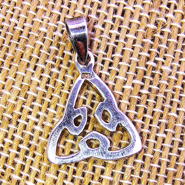 Celtic Triquetra "Trinity Knot" design Pendant Sterling Silver