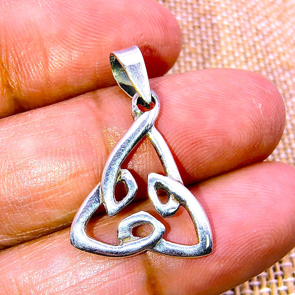 Celtic Triquetra "Trinity Knot" design Pendant Sterling Silver